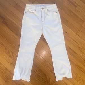 LIKE NEW! LOFT high waisted crop jeans w/intentional distressed, raw hem. 6/28S